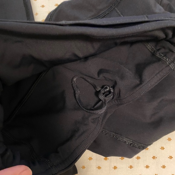 lululemon Fast and Free Tight 7/8 size 6 - Picture 4 of 6